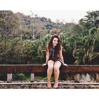 Priscilla Alcântara feet photo thumbnail