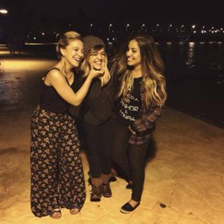 Priscilla Alcântara feet photo thumbnail