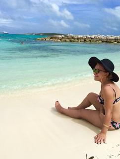 Priscilla Alcântara feet photo thumbnail