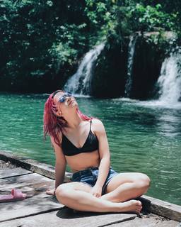 Priscilla Alcântara feet photo thumbnail