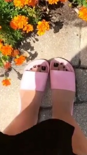 Priscilla Alcântara feet photo thumbnail