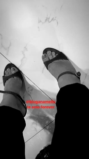 Priscilla Alcântara feet photo thumbnail