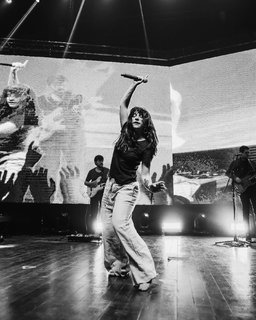 Priscilla Alcântara feet photo thumbnail