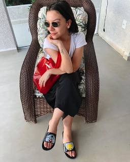 Priscilla Alcântara feet photo thumbnail