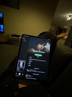 Priscilla Alcântara feet photo thumbnail