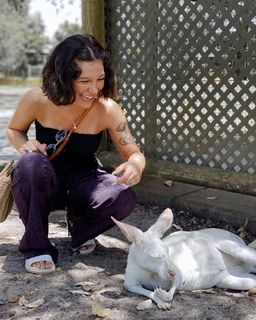 Priscilla Alcântara feet photo thumbnail