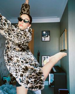 Priscilla Alcântara feet photo thumbnail