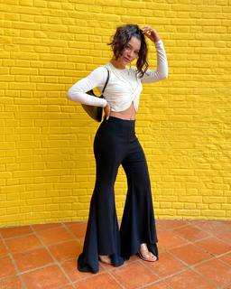 Priscilla Alcântara feet photo thumbnail