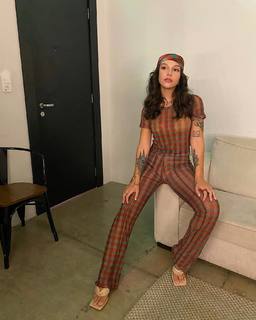 Priscilla Alcântara feet photo thumbnail