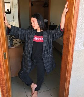 Priscilla Alcântara feet photo thumbnail