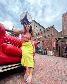 Priscilla Alcântara feet photo thumbnail