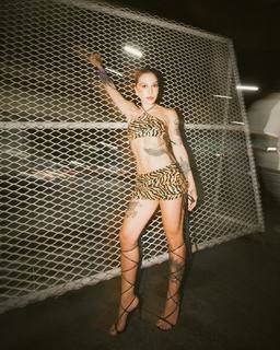 Priscilla Alcântara feet photo thumbnail