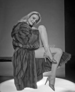 Priscilla Barnes feet photo 19