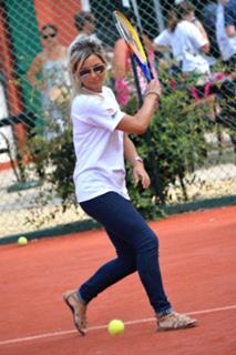 Priscilla Betti feet photo thumbnail