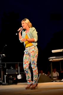 Priscilla Betti feet photo thumbnail