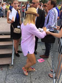 Priscilla Betti feet photo thumbnail