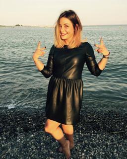 Priscilla Betti feet photo thumbnail