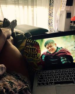 Priscilla Betti feet photo thumbnail