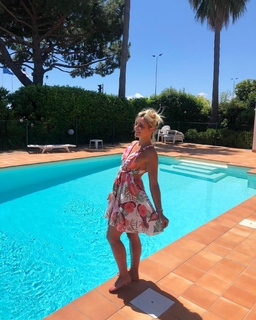 Priscilla Betti feet photo thumbnail