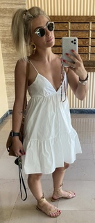 Priscilla Betti feet photo thumbnail