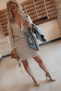 Priscilla Betti feet photo thumbnail