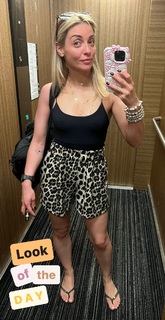 Priscilla Betti feet photo thumbnail