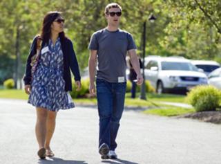 Priscilla Chan feet photo 12