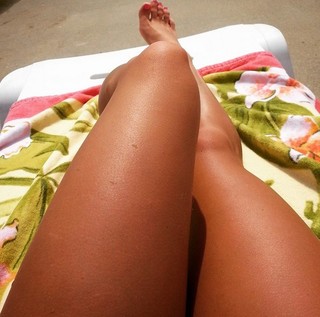 Priscilla Kelly feet photo thumbnail