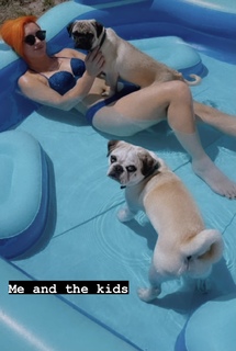 Priscilla Kelly feet photo thumbnail