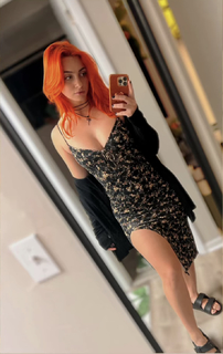 Priscilla Kelly feet photo thumbnail