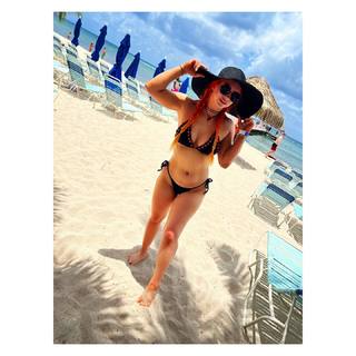 Priscilla Kelly feet photo thumbnail