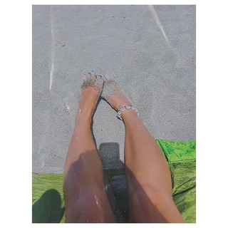 Priscilla Kelly feet photo thumbnail