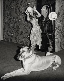 Priscilla Presley feet photo thumbnail