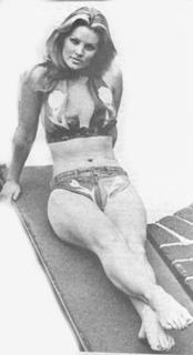 Priscilla Presley feet photo thumbnail
