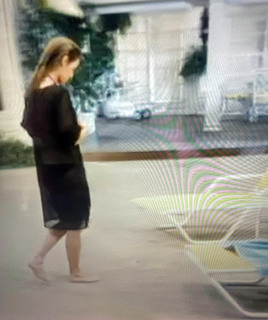Priscilla Presley feet photo thumbnail