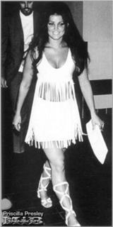 Priscilla Presley feet photo thumbnail