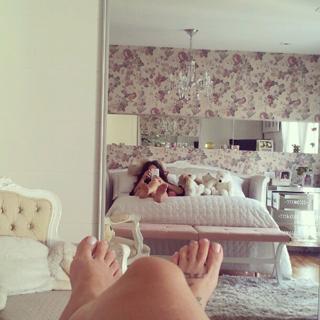 Priscilla Sol feet photo 1