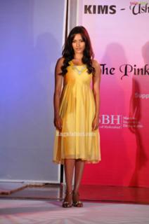 Priya Anand feet photo thumbnail