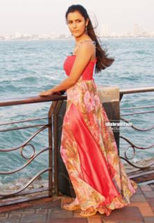 Priya Anand feet photo thumbnail