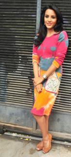 Priya Anand feet photo thumbnail