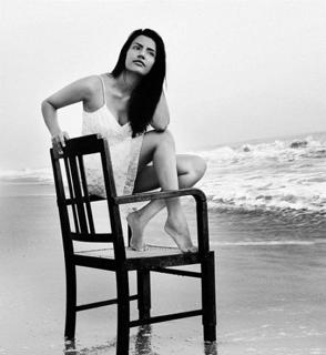 Priya Anand feet photo thumbnail