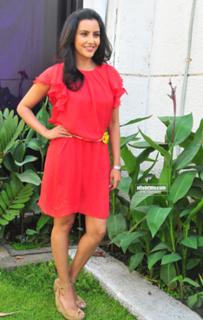 Priya Anand feet photo thumbnail