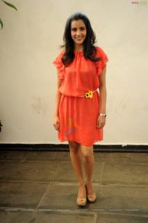 Priya Anand feet photo thumbnail