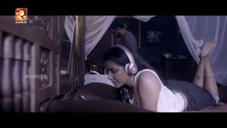 Priya Anand feet photo thumbnail