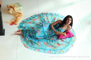 Priya Anand feet photo thumbnail