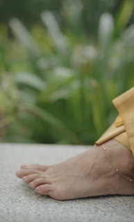 Priya Anand feet photo thumbnail