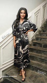 Priya Anand feet photo thumbnail