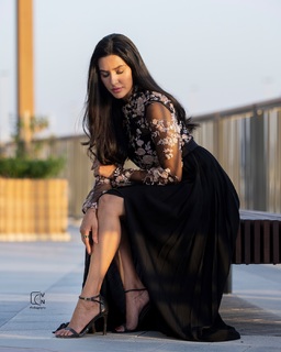 Priya Anand feet photo thumbnail