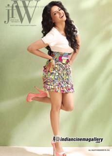 Priya Anand feet photo thumbnail