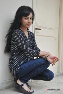 Priya Banerjee feet photo 3